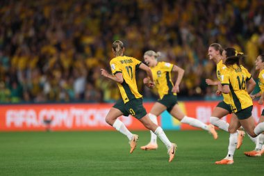Avustralyalı Emily van Egmond, 27 Temmuz 2023 'te Avustralya' nın başkenti Brisbane 'deki Suncorp Stadyumu' nda oynanan FIFA Bayanlar Dünya Kupası 2023 B Grubu Kadınlar - Nijeryalı Kadınlar maçında 1-0 'lık galibiyetini kutluyor.