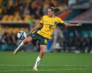 Avustralyalı Emily van Egmond, 27 Temmuz 2023 'te Avustralya Bayanlar Dünya Kupası 2023 B Grubu' nda Suncorp Stadyumu, Brisbane, Avustralya 'da bayanlar ve Nijeryalı kadınlara karşı oynanan karşılaşmada atış yaptı.