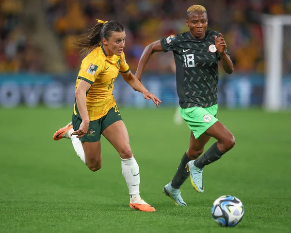 Fifa女子ワールドカップ2023グループB試合中のナイジェリアのHayley Raso 16とHalimatu Ayinde 18は オーストラリアの女性対サンコープスタジアムでナイジェリアの女性 ブリスベン オーストラリア 7月2023 — ストック写真