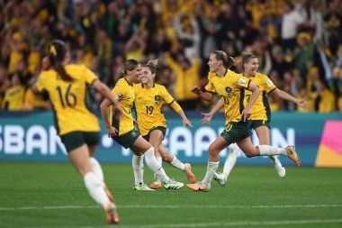 Avustralyalı Emily van Egmond, 27 Temmuz 2023 'te Avustralya' nın başkenti Brisbane 'deki Suncorp Stadyumu' nda oynanan FIFA Bayanlar Dünya Kupası 2023 B Grubu Kadınlar - Nijeryalı Kadınlar maçında 1-0 'lık galibiyetini kutluyor.