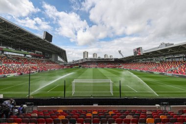 Brentford Community Stadyumu 'nun, 13 Ağustos 2023' te Brentford Tottenham Hotspur 'a karşı oynanan Premier League maçındaki genel görüntüsü.
