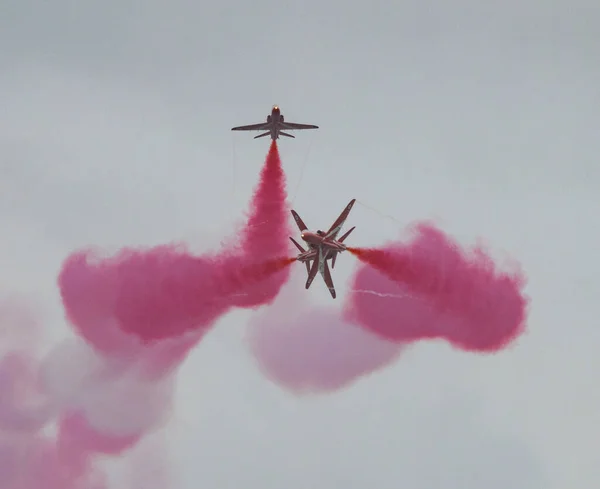 Royal Air Force Aerobatic Team Formação Red Arrows Hanna Realiza — Fotografia de Stock