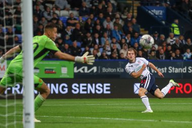 Bolton Wanderers 'ın 41 numaralı oyuncusu Luke Matheson, 26 Eylül 2023' te İngiltere 'nin Toughsheet Community Stadyumu' nda oynanan EFL Kupası maçında Bolton Wanderers 'ın Manchester United U21' e karşı 8-1 'lik skorla gol attı.