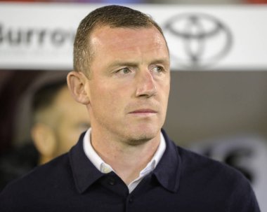 Neill Collins Barnsley 'in baş antrenörü EFL Trophy maçı sırasında Oakwell, Barnsley, Barnsley, Birleşik Krallık' ta 26 Eylül 2023 'te Manchester City U21' e karşı maçına çıkıyor.