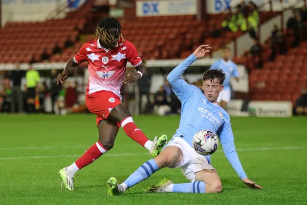 Barnsley 'den Fbio Jal # 12, 26 Eylül 2023' te Oakwell, Barnsley, İngiltere 'de oynanan EFL Kupası maçında gol attı.