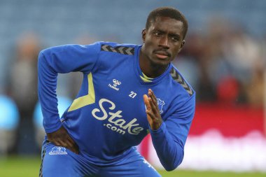 Everton 'dan 27 numaralı Idrissa Gueye, Carabao Kupası üçüncü tur karşılaşmasında ısınma öncesi Aston Villa Everton' a karşı Birmingham, Birleşik Krallık, Villa Park, 27 Eylül 202 'de oynanacak.