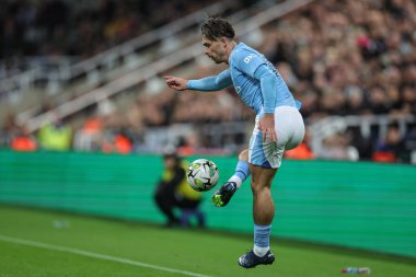 Manchester City 'den Jack Grealish 27 Eylül 202' de St. James 's Park, Newcastle, İngiltere' de oynanan Carabao Kupası üçüncü tur karşılaşmasında topu kenarda tutuyor.