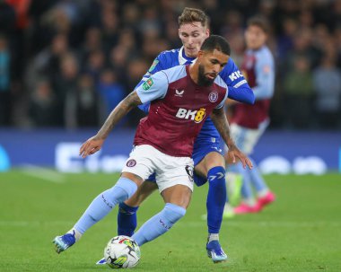 Douglas Luiz # 6 Aston Villa ve James Garner # 37 Everton # 37 Carabao Kupası 3. tur karşılaşmasında Aston Villa Everton 'a karşı Villa, Birmingham, Birleşik Krallık, 27 Eylül 202
