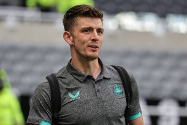 Newcastle United takımının 22 numaralı oyuncusu Newcastle United 'ın Manchester City' ye karşı oynadığı Carabao Kupası üçüncü tur karşılaşmasında sahaya çıktı.