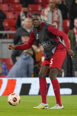 Liverpool 5. İbrahima Konat, 5 Ekim 2023 'te İngiltere' nin Liverpool kentinde oynanan Liverpool-Union Saint-Gilloise maçından önce ısınıyor.