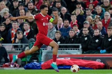 Liverpool 'dan Trent Alexander-Arnold # 66 UEFA Avrupa Ligi maçı sırasında Liverpool-Union Saint-Gilloise maçı sırasında Anfield, Liverpool, İngiltere' de 5 Ekim 202 'de mola verdi.