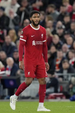 UEFA Avrupa Ligi maçında Liverpool 'dan Joe Gomez # 2 Anfield, Liverpool' da Liverpool - Union Saint-Gilloise maçı, 5 Ekim 202