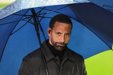 Rio Ferdinand UEFA Şampiyonlar Ligi maçı sırasında Newcastle United, Borussia Dortmund 'a karşı St. James' s Park, Newcastle, İngiltere, 25 Ekim 2023