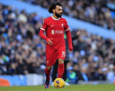 Liverpool 'dan Mohamed Salah # 11 Premier League maçı sırasında Manchester City Liverpool' a karşı Etihad Stadyumu, Manchester, Birleşik Krallık, 25 Kasım 2023
