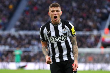Newcastle United takımı Kieran Trippier # 2 Premier League maçında Newcastle United Chelsea 'ye karşı St. James' s Park, Newcastle, İngiltere, 25 Kasım 2023