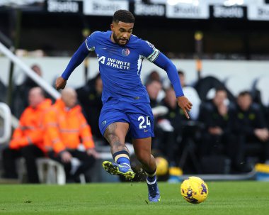 Chelsea Premier Ligi maçı sırasında 24. Reece James St. James 's Park, Newcastle, İngiltere' de oynanan Newcastle United maçında...