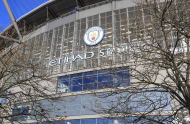 Etihad Stadyumu önünde Premier Lig karşılaşması öncesinde Manchester City, Etihad Stadyumu 'nda Liverpool' a karşı, 25 Kasım 2023