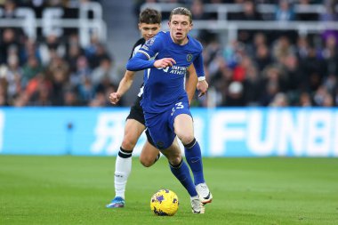 Chelsea 'den Conor Gallagher # 23 Premier Lig maçı sırasında Newcastle United Chelsea' ye karşı St. James 's Park, Newcastle, İngiltere, 25 Kasım 2023