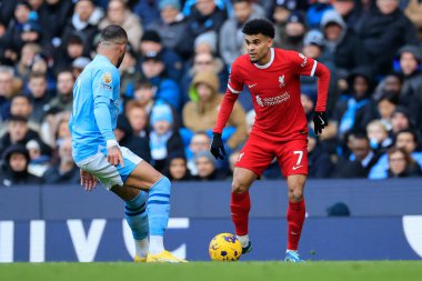 Liverpool 'dan Luis Diaz # 7 Premier League maçı sırasında Manchester City - Liverpool Etihad Stadyumu, Manchester, Birleşik Krallık, 25 Kasım 2023