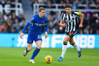 Chelsea 'den Conor Gallagher # 23 Premier Lig karşılaşmasında Newcastle United Chelsea' ye karşı St. James 's Park, Newcastle, İngiltere, 25 Kasım 2023