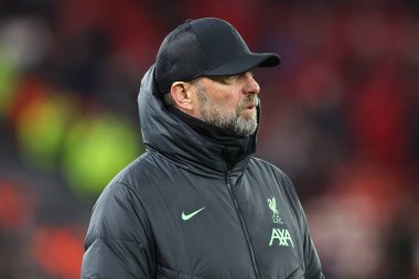 Liverpool 'un Jrgen Klopp teknik direktörü UEFA Avrupa Ligi E Grubu karşılaşması öncesinde 30 Kasım 2023' te Liverpool, Liverpool, İngiltere 'de LASK' a karşı oynanan maç öncesi ısınma maçında
