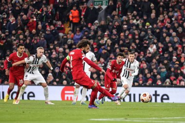 Liverpool 'dan Mohamed Salah # 11 UEFA Avrupa Ligi karşılaşmasında Anfield, Liverpool, İngiltere' de 30 Kasım 2023 tarihinde LASK 'a karşı 3-0 berabere kaldığı için ceza aldı.