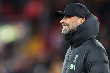 Liverpool 'un Jrgen Klopp teknik direktörü UEFA Avrupa Ligi E Grubu karşılaşması öncesinde 30 Kasım 2023' te Liverpool, Liverpool, İngiltere 'de LASK' a karşı oynanan maç öncesi ısınma maçında