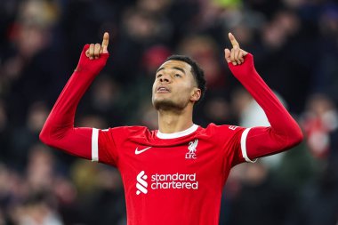Liverpool 'dan Cody Gakpo, 30 Kasım 2023 tarihinde Liverpool, Liverpool, İngiltere' de oynanan UEFA Avrupa Ligi E Grubu maçında 4-0 'lık galibiyetini kutluyor.