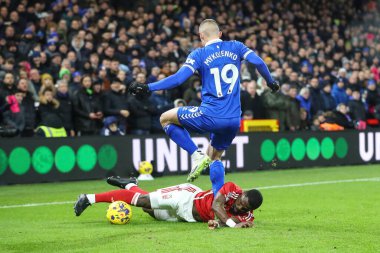 Nottingham Ormanı 'ndan Serge Aurier # 24, Premier League maçı sırasında Everton' dan Vitaliy Mykolenko # 19, Nottingham Forest 'a karşı Everton City Ground, Nottingham, İngiltere, 2 Aralık 2023