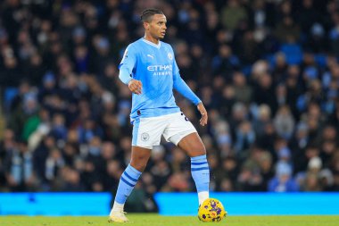 Manchester City 'den Manuel Akanji # 25 Premier League maçı sırasında Etihad Stadyumu' nda Manchester City Tottenham Hotspur 'a karşı, 3 Aralık 2023