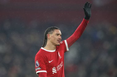 Liverpool 'dan Darwin Nez # 9 Premier League maçından sonra taraftarlara el sallıyor Liverpool - Fulham maçı Anfield, Liverpool, İngiltere, 3 Aralık 2023