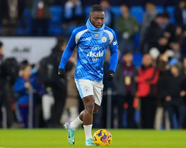 Manchester City 'den Jrmy Doku # 11 Premier League karşılaşması öncesinde Manchester City Tottenham Hotspur' a karşı Etihad Stadyumu, Manchester, İngiltere, 3 Aralık 2023