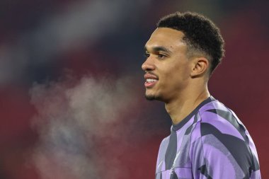 Liverpool 'dan Trent Alexander-Arnold # 66 Premier Lig karşılaşması öncesinde Bramall Lane, Sheffield, İngiltere' de Sheffield, 6 Aralık 2023 'te Sheffield United ve Liverpool maçında ısındı.