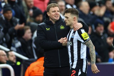 Newcastle United takımının teknik direktörü Eddie Howe, UEFA Şampiyonlar Ligi karşılaşması sırasında Newcastle United ile St. James Park 'ta oynanan AC Milan maçında Newcastle United' ın 33.