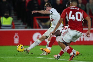 Tottenham Hotspur 'dan Dejan Kulusevski # 21 Premier Lig maçında Nottingham Forest Tottenham Hotspur' a karşı 15 Aralık 202 'de City Ground, Nottingham' da 0-2 berabere kaldı.