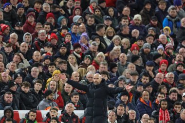 Manchester United 'ın on Hag teknik direktörü 17 Aralık 202' de Liverpool Manchester United 'a karşı Anfield, Liverpool' da oynanan Premier League maçında tepki gösterdi.