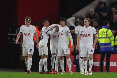 Tottenham Hotspur 'dan 9 numaralı Richarlison, Premier Lig maçında Nottingham Forest Tottenham Hotspur' a karşı oynadığı 15 Aralık 202 'de Premier League maçında 0-1 kazanma golünü kutluyor.