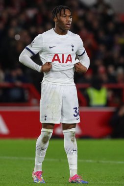 Tottenham Hotspur 'dan Destiny Udogie # 38 Premier League maçı sırasında Nottingham Forest Tottenham Hotspur' a karşı City Ground, Nottingham, İngiltere, 15 Aralık 202