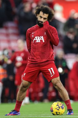 Liverpool 'dan Mohamed Salah Premier League maçı sırasında İngiltere' nin Liverpool kentinde oynanan Liverpool-Manchester United maçında ısınma turunda 17 Aralık 202 'de