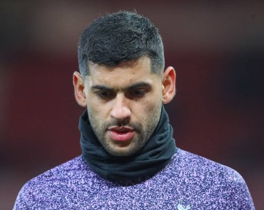 Cristian Romero # 17 Tottenham Hotspur Premier League maçı sırasında Nottingham Forest Tottenham Hotspur 'a karşı 15 Aralık 202' de İngiltere 'nin Nottingham şehrinde oynanan maçta ısınma turunda