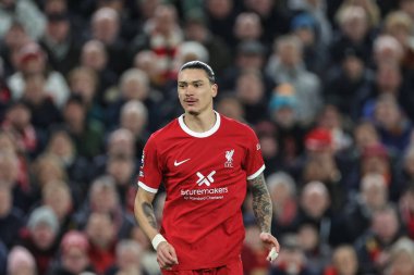 Liverpool 'dan Darwin Nez Premier Lig maçı sırasında Liverpool Manchester United' a karşı Anfield, Liverpool, İngiltere, 17 Aralık 2023