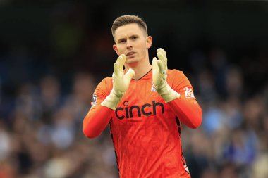 Crystal Palace 'ın 30 numaralı dekanı Manchester City - Crystal Palace maçında taraftarları alkışlıyor. Etihad Stadyumu, Manchester, İngiltere, 16 Aralık 202