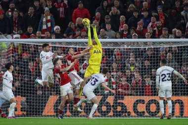 Tottenham Hotspur 'dan Guglielmo Vicario # 13 Premier Lig maçı sırasında Nottingham Forest Tottenham Hotspur' a karşı City Ground, Nottingham, İngiltere 'de 15 Aralık 202' de