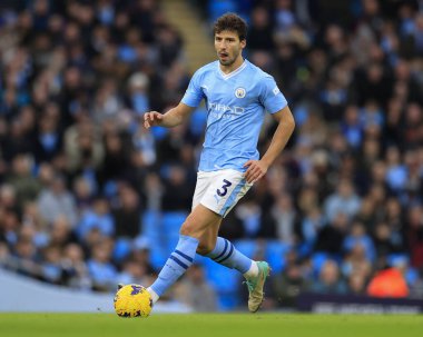 Manchester City 'den Ruben Dias # 3 Premier League maçında topu kontrol ediyor Manchester City - Crystal Palace Etihad Stadyumu, Manchester, İngiltere, 16 Aralık 202