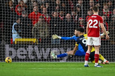 Bournemouth 'dan Dominic Solanke Premier League maçında Nottingham Forest' a karşı Bournemouth maçında 23 Aralık 202 'de Nottingham, İngiltere' de 1-2 berabere kaldı.