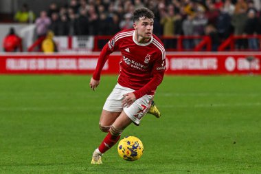 Nottingham Ormanı 'ndan Neco Williams Premier Lig maçında Nottingham Forest' a karşı Bournemouth City Ground, Nottingham, İngiltere 'de 23 Aralık 202' de topa vuruyor.