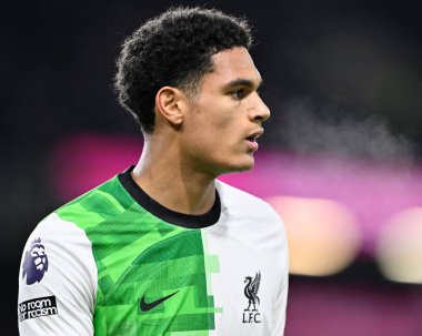 Liverpool Futbol Kulübü Jarell Quansah 78, Premier League maçı sırasında Burnley Liverpool 'a karşı Turf Moor, Burnley, Birleşik Krallık, 26 Aralık 202