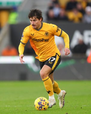 Wolverhampton Wanderers 'dan Hugo Bueno, Premier League maçında Wolverhampton Wanderers Chelsea' ye karşı Molineux, Wolverhampton, Birleşik Krallık, 24 Aralık 202