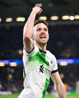 Liverpool Futbol Kulübü 'nden Diogo Jota 20, 26 Aralık 202' de İngiltere 'nin Turf Moor kentinde oynanan Premier League maçı sırasında Liverpool' a 0-2 'lik galibiyet golünü kutluyor.