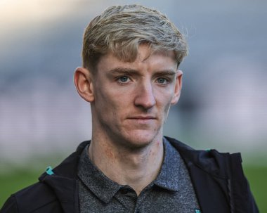 Newcastle United takımından Anthony Gordon, İngiltere 'nin Newcastle şehrindeki St. James' s Park 'ta oynanan Newcastle United - Nottingham Forest Premier Lig maçı sırasında geldi.